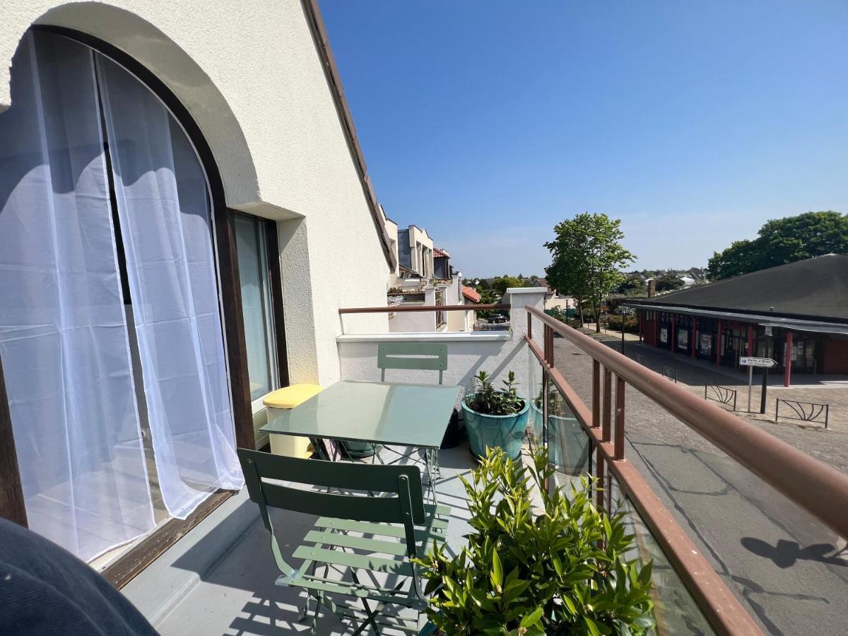 Cosysmartstudio Montigny-le-Bretonneux Kültér fotó